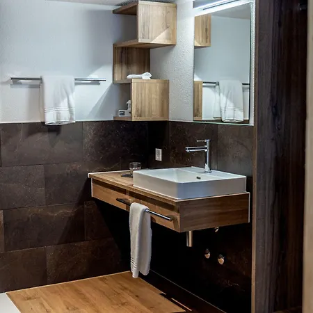 & Restaurant Baeren ホテル