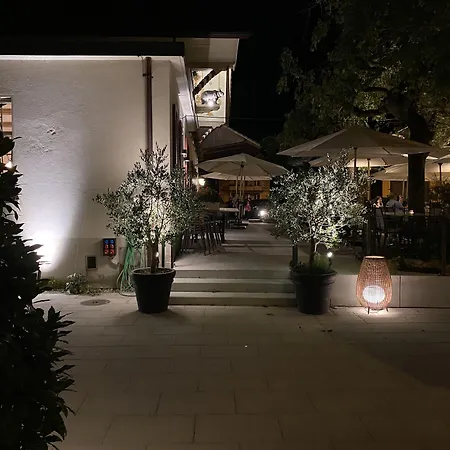 מלון & Restaurant Baeren